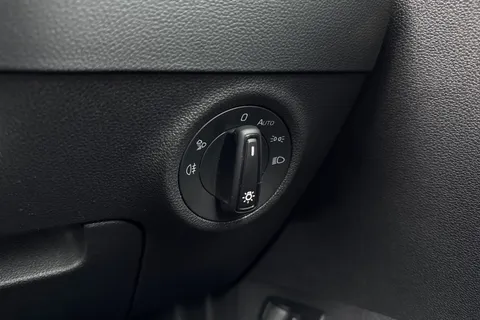 KP72OBB Škoda Karoq 2.0 TSI SportLine DSG 4WD Euro 6 (s/s) 5dr Thumbnail #46