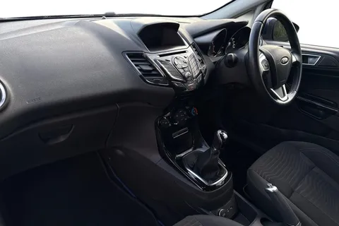 15 of 43 for Ford Fiesta 1.0T EcoBoost Zetec Euro 6 (s/s) 3dr