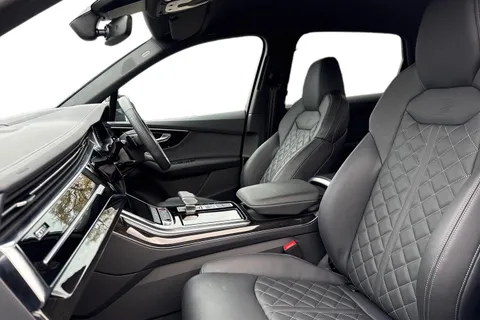 15 of 66 for Audi SQ7 SUV Black Edition TFSI 507 PS tiptronic