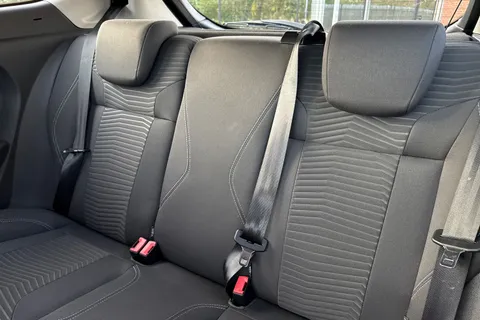 19 of 43 for Ford Fiesta 1.0T EcoBoost Zetec Euro 6 (s/s) 3dr