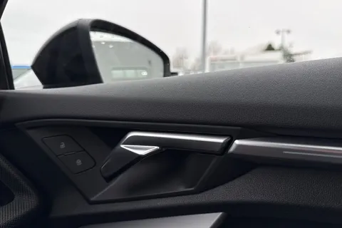 DX25USZ Audi A3 Black Edition 35 TFSI 150 PS S tronic Thumbnail #22