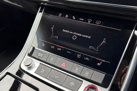 21 of 66 for Audi SQ7 SUV Black Edition TFSI 507 PS tiptronic