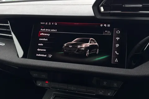 DX25USZ Audi A3 Black Edition 35 TFSI 150 PS S tronic Thumbnail #33