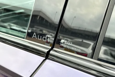 35 of 66 for Audi SQ7 SUV Black Edition TFSI 507 PS tiptronic