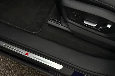 36 of 66 for Audi SQ7 SUV Black Edition TFSI 507 PS tiptronic