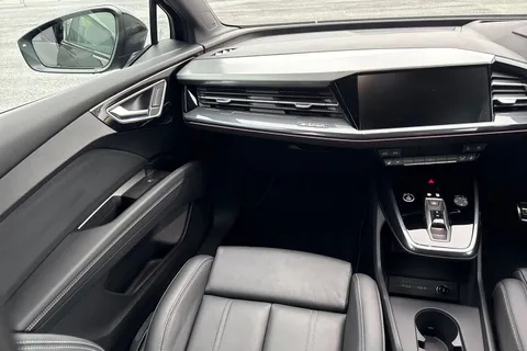 ML25WLD Audi Q4 e-tron Q4 Black Edition 45 e-tron 210,00 kW Thumbnail #21