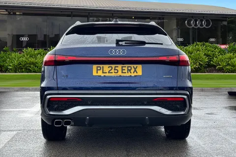 PL25ERX Audi Q5 2.0 TDI Launch Edition Sportback S Tronic quattro Euro 6 (s/s) 5dr Thumbnail #5