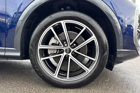 PL25ERX Audi Q5 2.0 TDI Launch Edition Sportback S Tronic quattro Euro 6 (s/s) 5dr Thumbnail #11