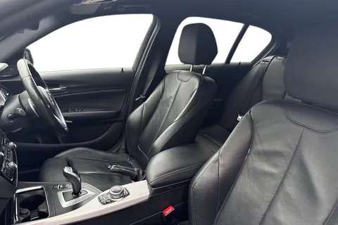 DV19JWJ BMW 1 Series 2.0 120i GPF M Sport Shadow Edition Auto Euro 6 (s/s) 5dr Thumbnail #12