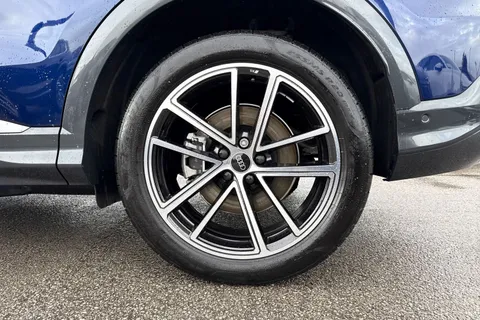 PL25ERX Audi Q5 2.0 TDI Launch Edition Sportback S Tronic quattro Euro 6 (s/s) 5dr Thumbnail #13