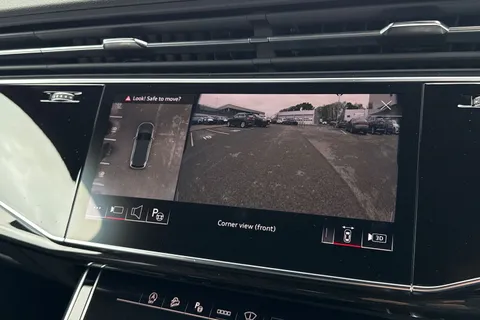 49 of 66 for Audi SQ7 SUV Black Edition TFSI 507 PS tiptronic