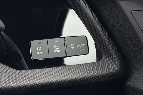 DX25USZ Audi A3 Black Edition 35 TFSI 150 PS S tronic Thumbnail #53