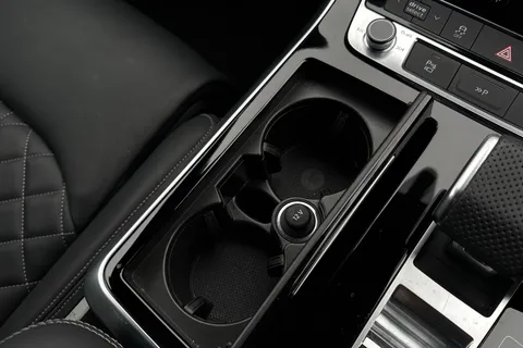 51 of 66 for Audi SQ7 SUV Black Edition TFSI 507 PS tiptronic