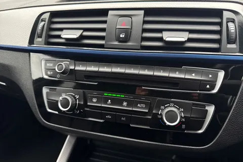 DV19JWJ BMW 1 Series 2.0 120i GPF M Sport Shadow Edition Auto Euro 6 (s/s) 5dr Thumbnail #20