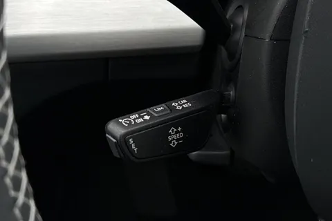 KY23PTX Audi Q5 S line 50 TFSI e quattro 299 PS S tronic Thumbnail #36