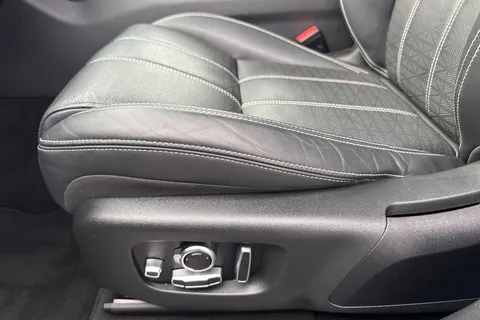 KP21FWF Land Rover Range Rover Velar 2.0 P250 R-Dynamic HSE Auto 4WD Euro 6 (s/s) 5dr Thumbnail #40