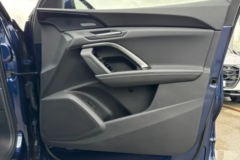 PL25ERX Audi Q5 2.0 TDI Launch Edition Sportback S Tronic quattro Euro 6 (s/s) 5dr Thumbnail #22