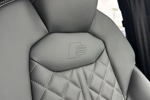 58 of 66 for Audi SQ7 SUV Black Edition TFSI 507 PS tiptronic