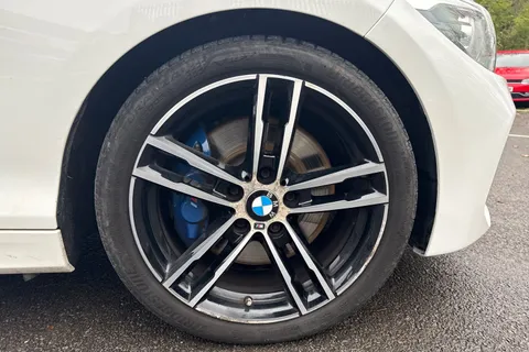 DV19JWJ BMW 1 Series 2.0 120i GPF M Sport Shadow Edition Auto Euro 6 (s/s) 5dr Thumbnail #23