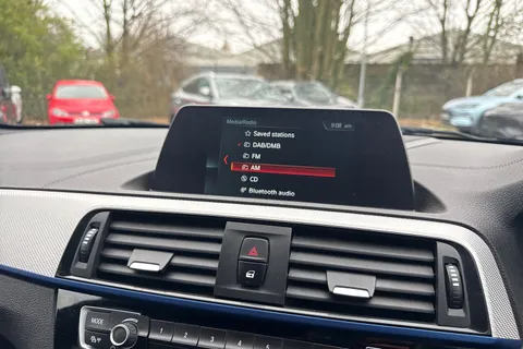 DV19JWJ BMW 1 Series 2.0 120i GPF M Sport Shadow Edition Auto Euro 6 (s/s) 5dr Thumbnail #26