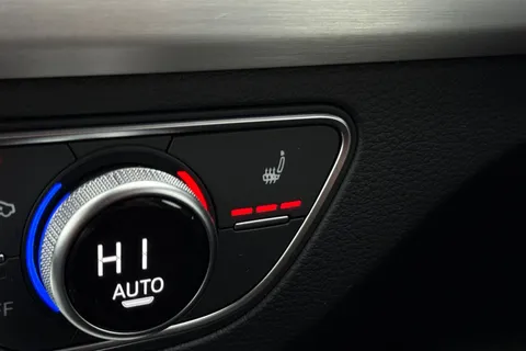 KY23PTX Audi Q5 S line 50 TFSI e quattro 299 PS S tronic Thumbnail #43