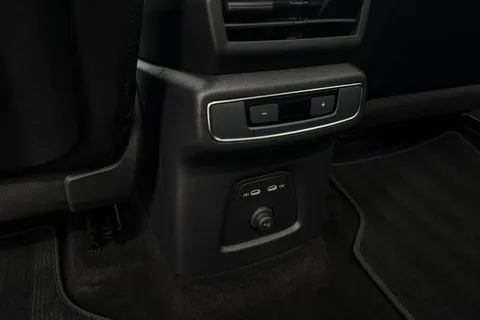 ML25WLD Audi Q4 e-tron Q4 Black Edition 45 e-tron 210,00 kW Thumbnail #44