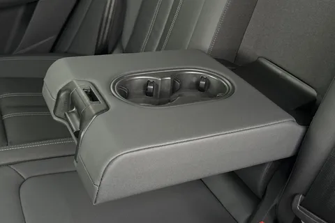 PL25ERX Audi Q5 2.0 TDI Launch Edition Sportback S Tronic quattro Euro 6 (s/s) 5dr Thumbnail #30