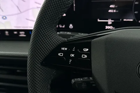 PL25ERX Audi Q5 2.0 TDI Launch Edition Sportback S Tronic quattro Euro 6 (s/s) 5dr Thumbnail #36