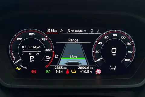 ML25WLD Audi Q4 e-tron Q4 Black Edition 45 e-tron 210,00 kW Thumbnail #54