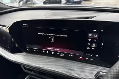 PL25ERX Audi Q5 2.0 TDI Launch Edition Sportback S Tronic quattro Euro 6 (s/s) 5dr Thumbnail #43