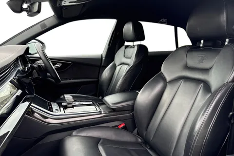 11 of 66 for Audi Q8 Black Edition 50 TDI quattro 286 PS tiptronic