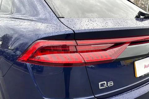 16 of 66 for Audi Q8 Black Edition 50 TDI quattro 286 PS tiptronic