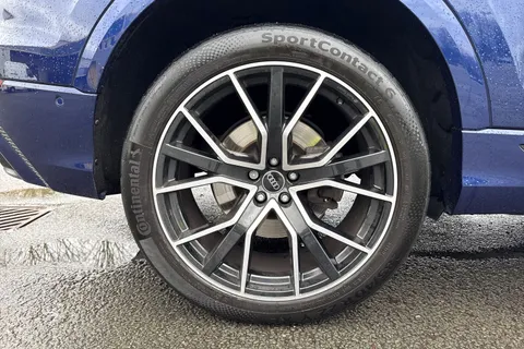 24 of 66 for Audi Q8 Black Edition 50 TDI quattro 286 PS tiptronic