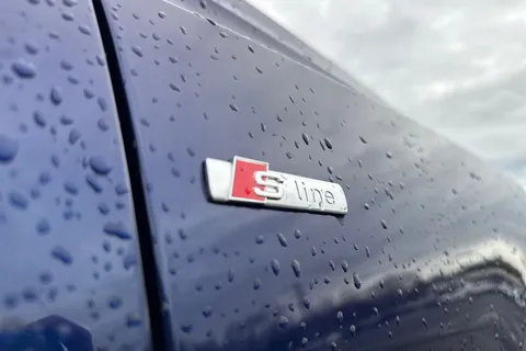 39 of 66 for Audi Q8 Black Edition 50 TDI quattro 286 PS tiptronic