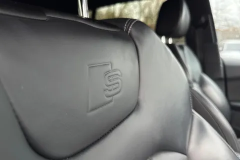 46 of 66 for Audi Q8 Black Edition 50 TDI quattro 286 PS tiptronic