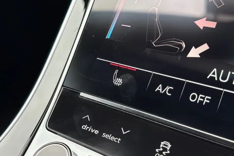 48 of 66 for Audi Q8 Black Edition 50 TDI quattro 286 PS tiptronic