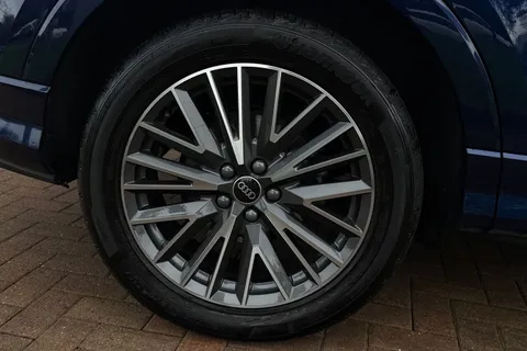 BJ25OEA Audi Q3 S line 35 TFSI  150 PS S tronic Thumbnail #10