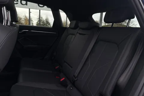 BJ25OEA Audi Q3 S line 35 TFSI  150 PS S tronic Thumbnail #19