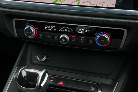 BJ25OEA Audi Q3 S line 35 TFSI  150 PS S tronic Thumbnail #22