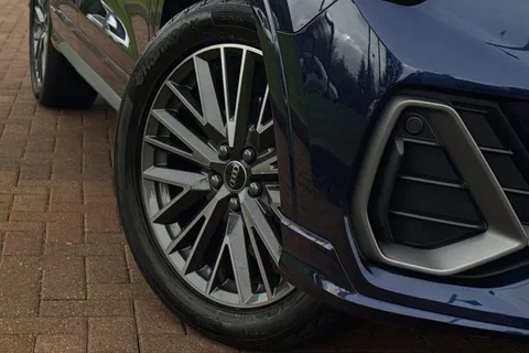 BJ25OEA Audi Q3 S line 35 TFSI  150 PS S tronic Thumbnail #26