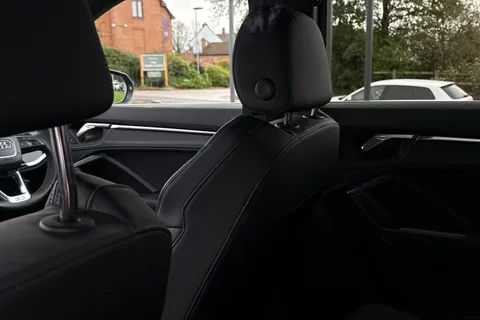 BJ25OEA Audi Q3 S line 35 TFSI  150 PS S tronic Thumbnail #30