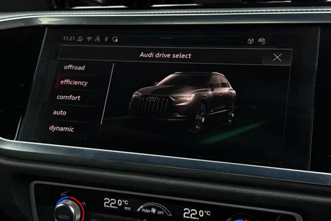 BJ25OEA Audi Q3 S line 35 TFSI  150 PS S tronic Thumbnail #44