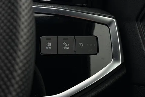 BJ25OEA Audi Q3 S line 35 TFSI  150 PS S tronic Thumbnail #46