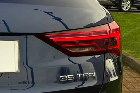 BJ25OEA Audi Q3 S line 35 TFSI  150 PS S tronic Thumbnail #49