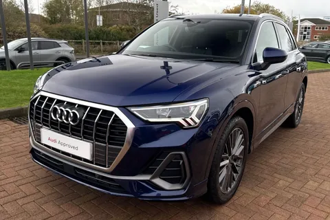 BJ25OEA Audi Q3 S line 35 TFSI  150 PS S tronic Thumbnail #60