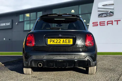 PK22AEB Mini Hatch 1.5 Cooper Sport Euro 6 (s/s) 5dr Thumbnail #5