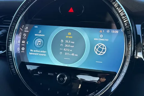 PK22AEB Mini Hatch 1.5 Cooper Sport Euro 6 (s/s) 5dr Thumbnail #18