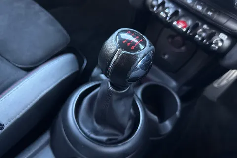 PK22AEB Mini Hatch 1.5 Cooper Sport Euro 6 (s/s) 5dr Thumbnail #24