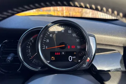 PK22AEB Mini Hatch 1.5 Cooper Sport Euro 6 (s/s) 5dr Thumbnail #38