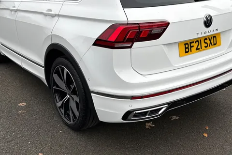 BF21SXD Volkswagen Tiguan 2.0 TDI R-Line 5dr DSG |  Navigation system | Heated Seats Thumbnail #8